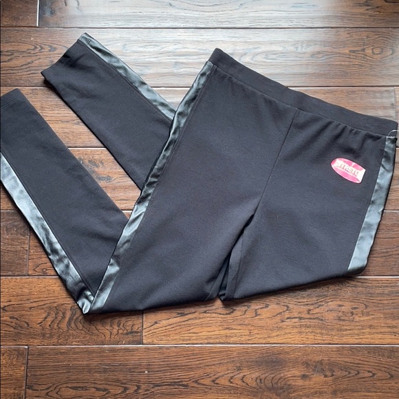 NWT Mix&co high rise pleather ponte stretchy black - Picture 2 of 5